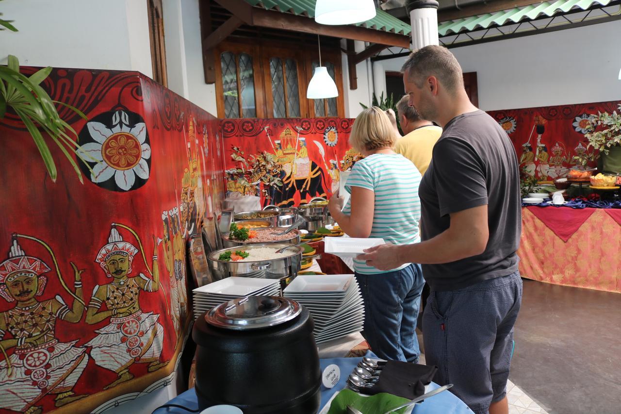 Margosa Lake Resort 阿努拉德普勒 外观 照片