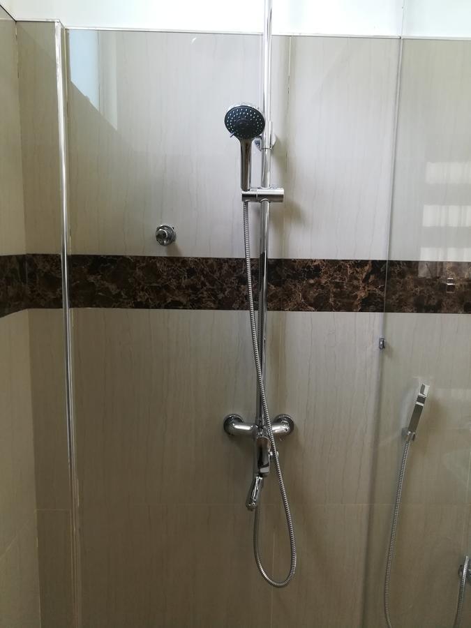 Margosa Lake Resort 阿努拉德普勒 外观 照片